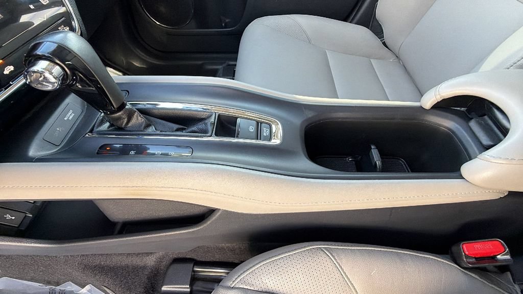 Used 2018 Honda HR-V EX-L image 13