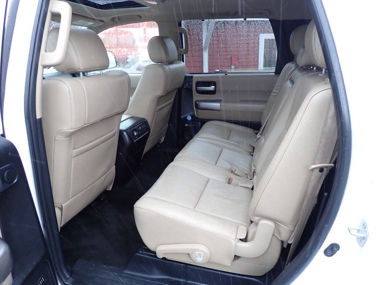 Used 2018 Toyota Sequoia Limited w/ Safety & Convenience Package AWD/4WD image 8
