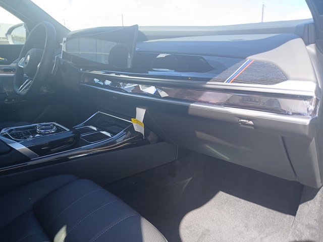 New 2026 BMW 740i xDrive AWD/4WD image 19