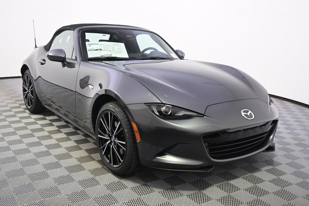 Used 2025 MAZDA MX-5 Miata Grand Touring RWD image 8