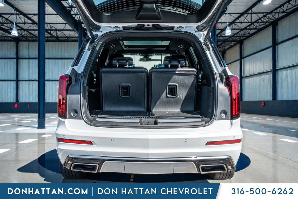 Used 2021 Cadillac XT6 Premium Luxury w/ LPO, Floor Liner Package AWD/4WD image 30