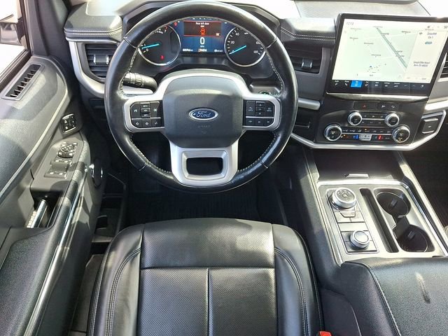 Used 2022 Ford Expedition Max XLT AWD/4WD image 2