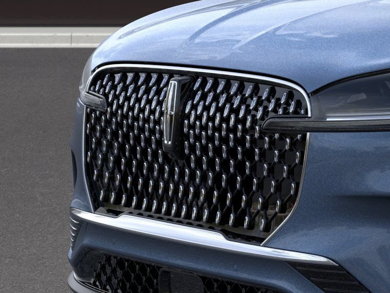New 2026 Lincoln Aviator AWD image 17