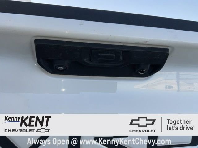 Used 2022 Chevrolet Silverado 1500 LT w/ Protection Package image 9