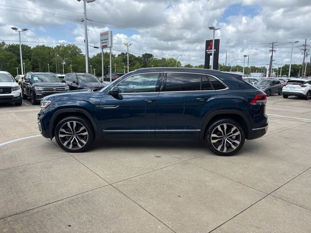 Used 2022 Volkswagen Atlas Cross Sport SEL Premium R-Line image 4