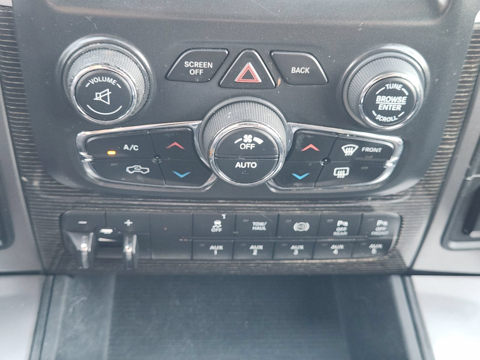 Used 2017 RAM 3500 Laramie Longhorn AWD/4WD image 19
