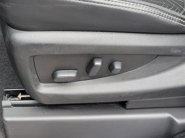 Used 2020 GMC Yukon Denali w/ Open Road Package image 46