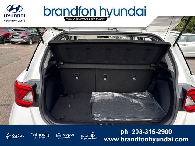Certified 2023 Hyundai Venue SEL FWD image 29