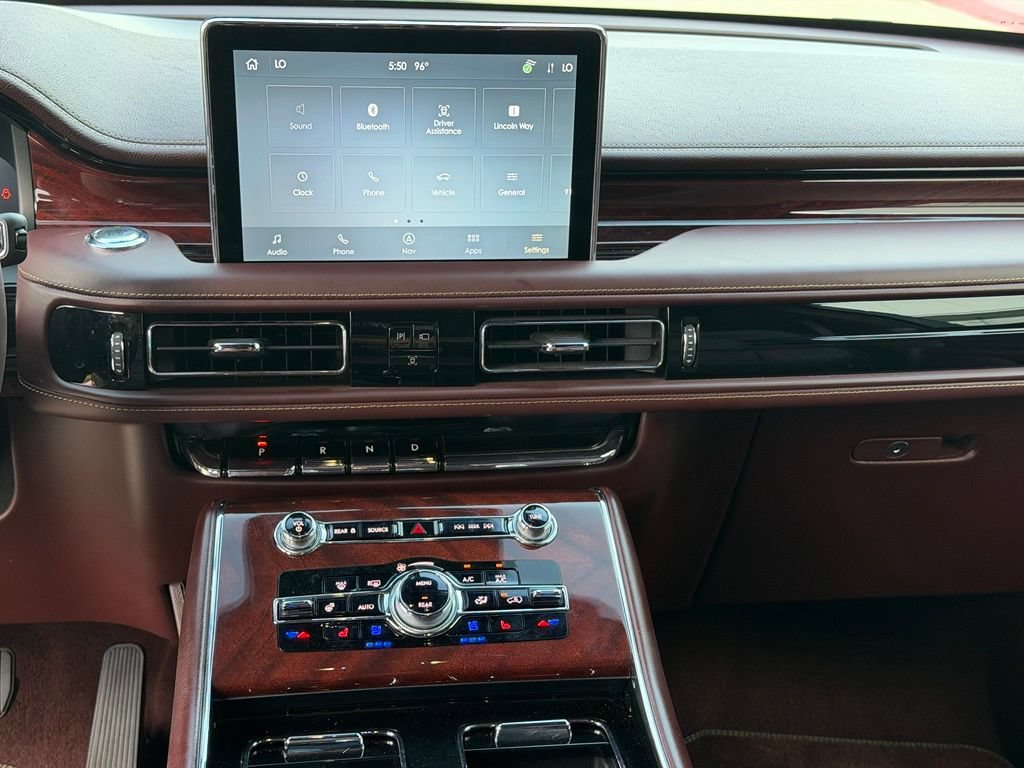 Used 2024 Lincoln Aviator Black Label w/ Jet Package AWD/4WD image 33