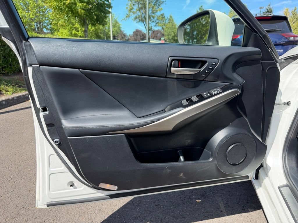 Used 2018 Lexus IS 300 AWD w/ Comfort Package image 12