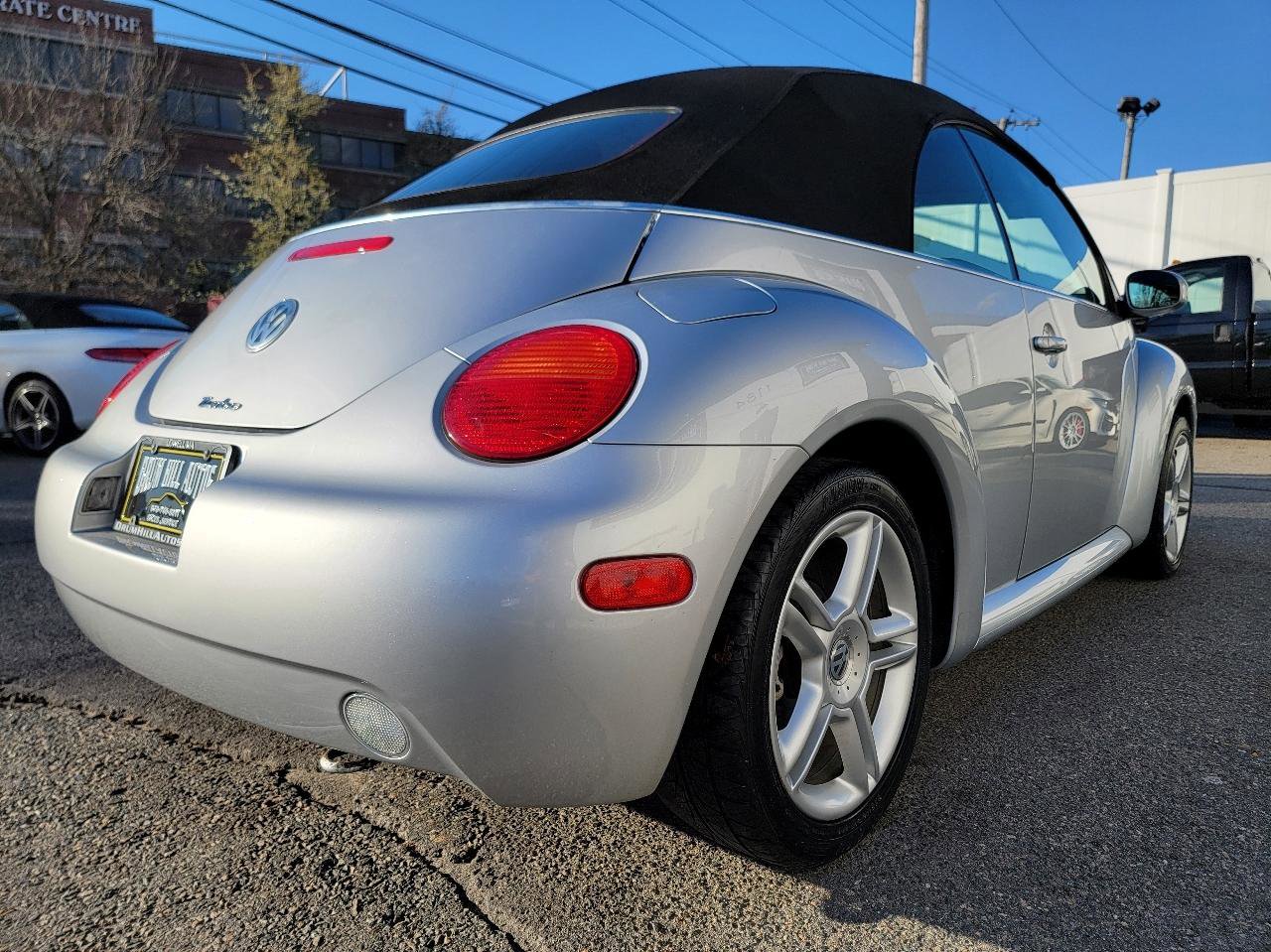 Used 2004 Volkswagen Beetle GLS FWD image 10