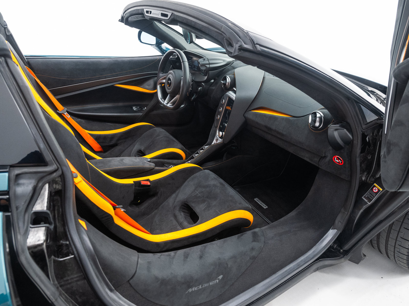 Used 2024 McLaren 750S Spider RWD image 34