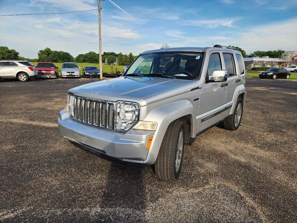 Used 2011 Jeep Liberty Sport AWD/4WD image 11