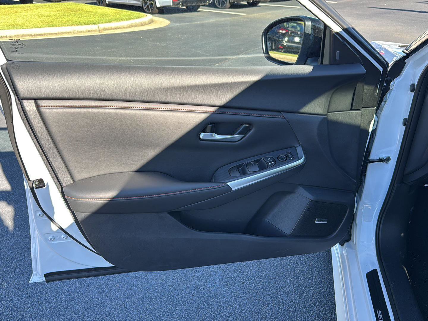 New 2025 Nissan Sentra SR w/ SR Premium Package image 14