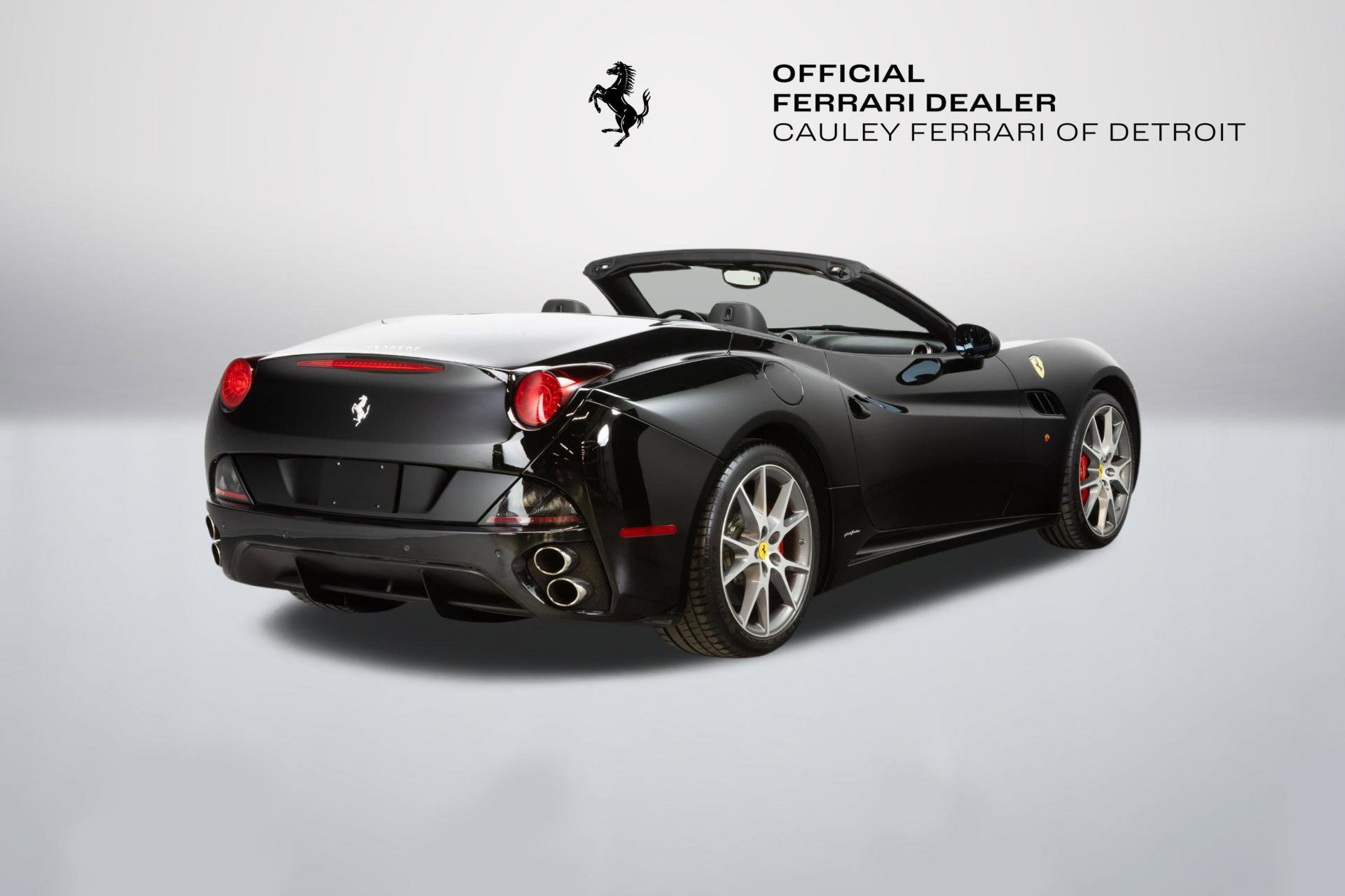 Used 2010 Ferrari California image 7