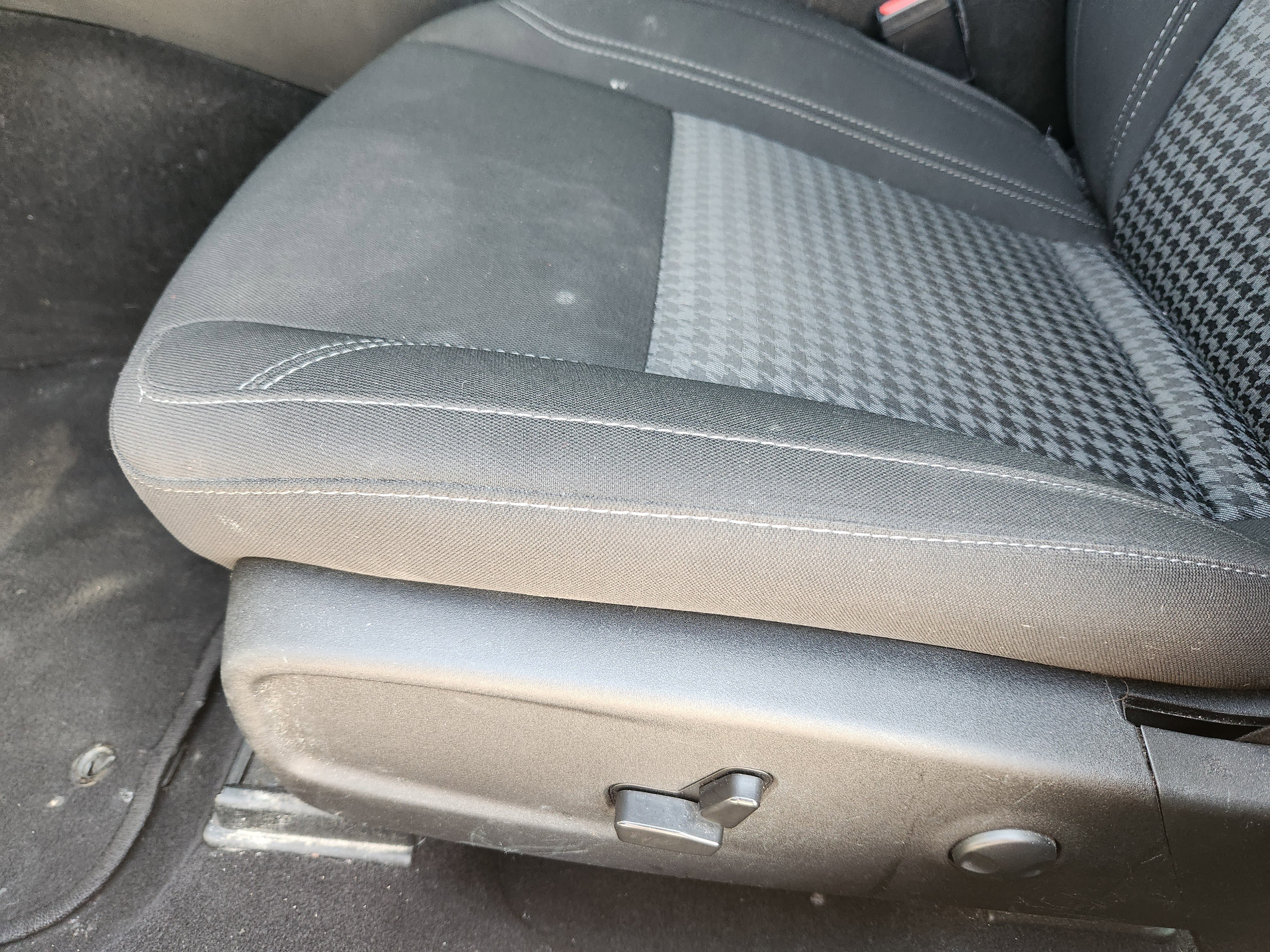 Used 2023 Dodge Charger SXT RWD image 17