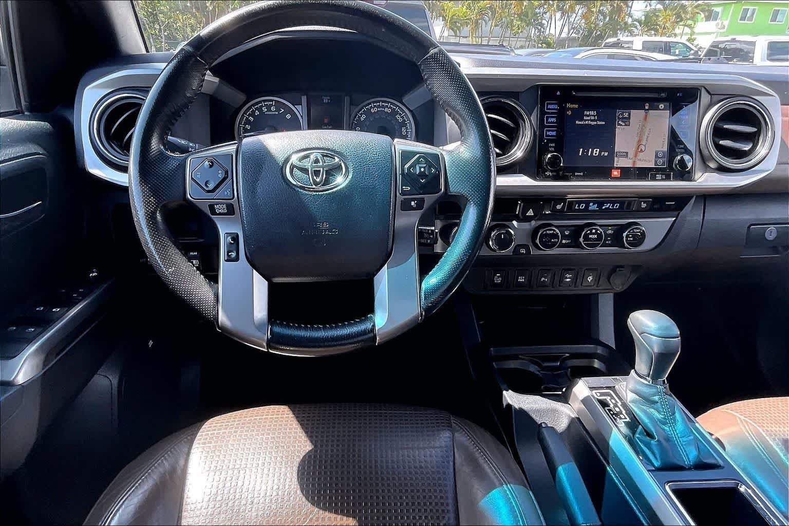 Used 2017 Toyota Tacoma Limited w/ Tow Package AWD/4WD image 14