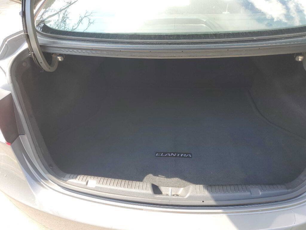 Used 2013 Hyundai Elantra Limited FWD image 59