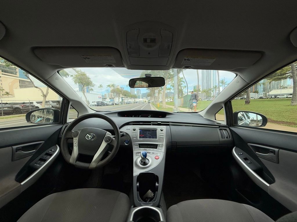 Used 2013 Toyota Prius One image 10