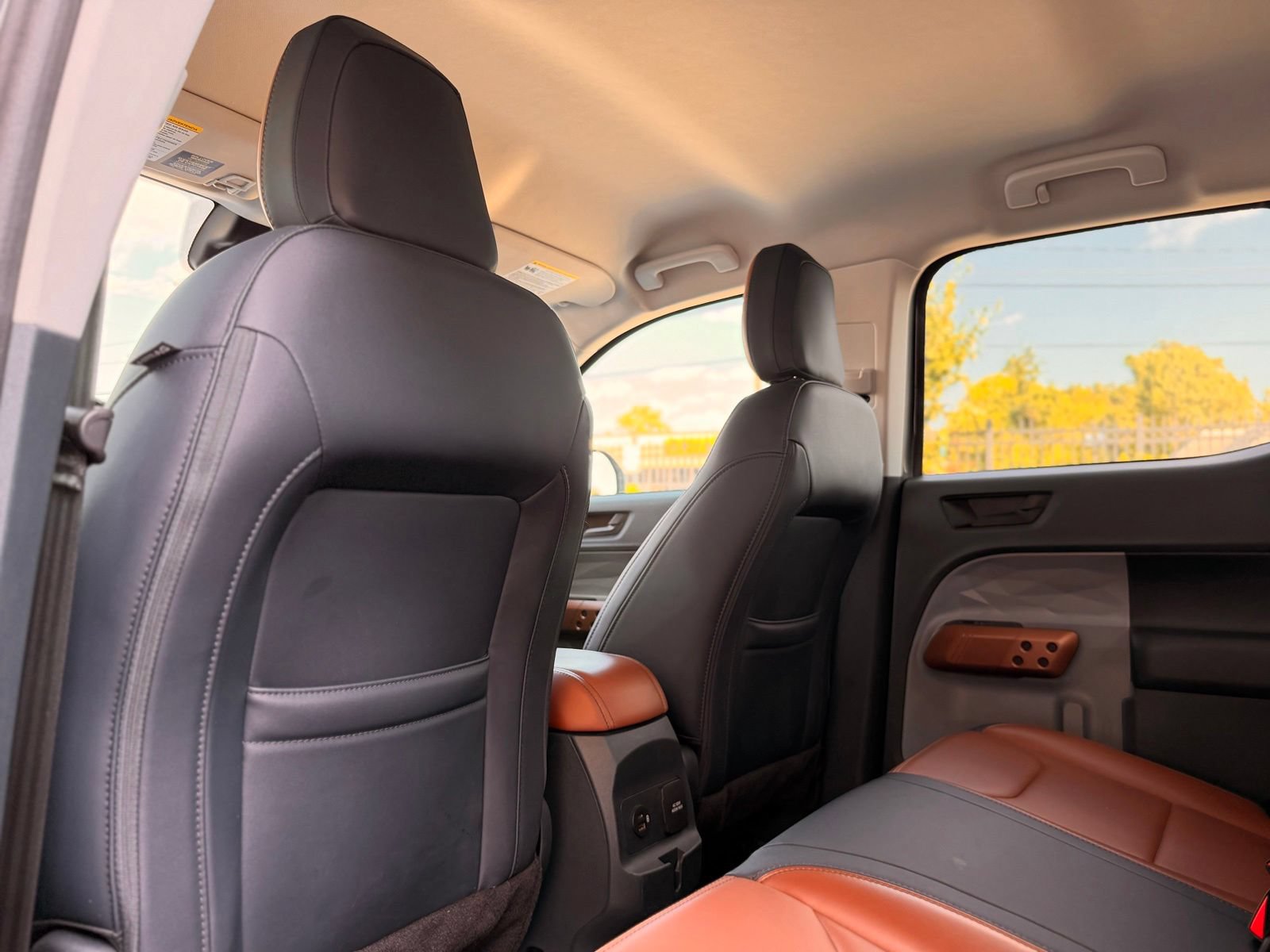 Used 2023 Ford Maverick Lariat w/ Lariat Luxury Package AWD/4WD image 26