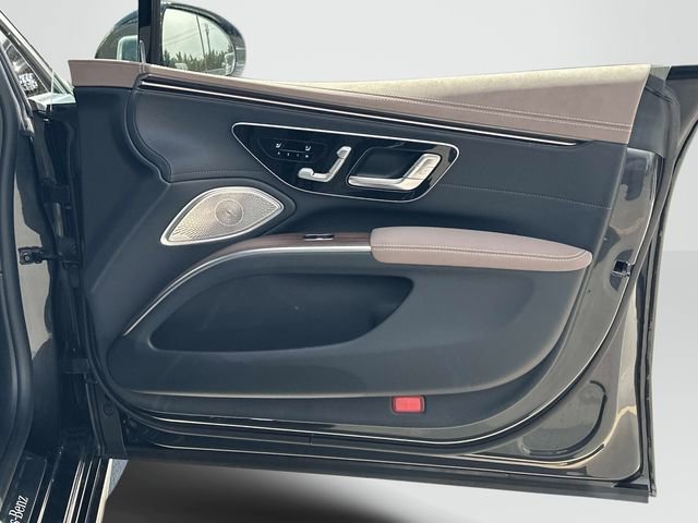 Used 2023 Mercedes-Benz EQS 580 4MATIC Sedan image 22