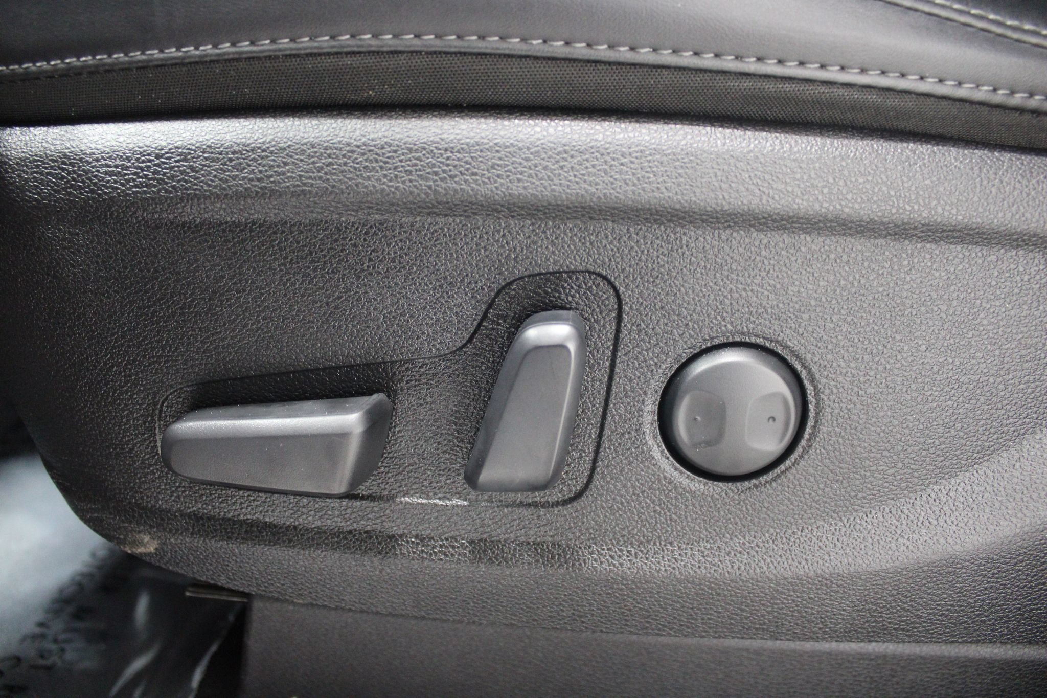 Used 2023 Kia Telluride S AWD/4WD image 45