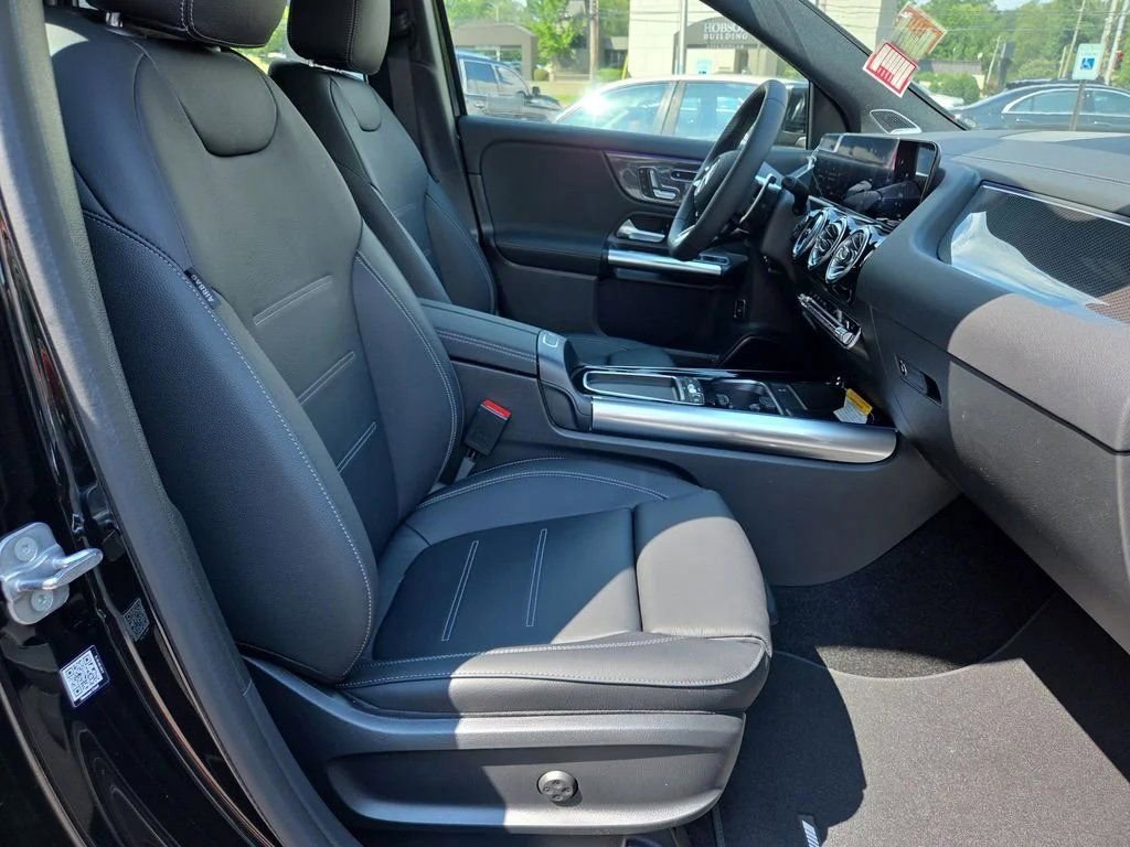 Certified 2025 Mercedes-Benz GLA 35 AMG 4MATIC image 14
