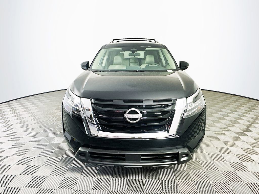 New 2025 Nissan Pathfinder SV w/ Cargo Package image 4