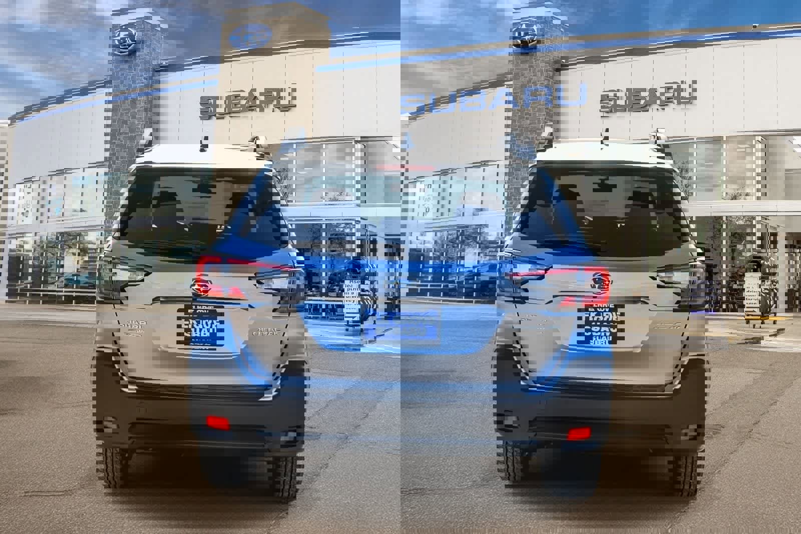 New 2025 Subaru Outback Premium image 3