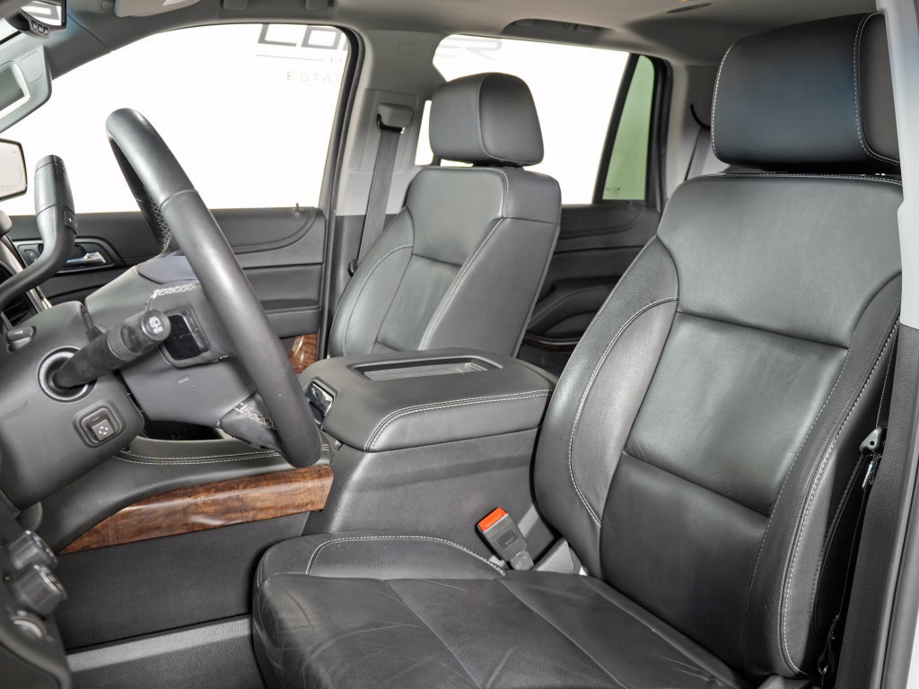 Used 2019 Chevrolet Tahoe LT w/ Luxury Package AWD/4WD image 5