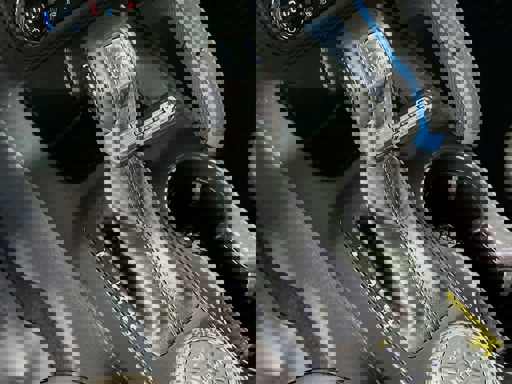 Used 2024 Ford Bronco Wildtrak image 18