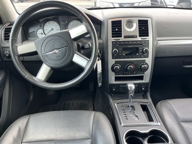 Used 2008 Chrysler 300 Touring w/ Comfort/Convenience Group RWD image 12
