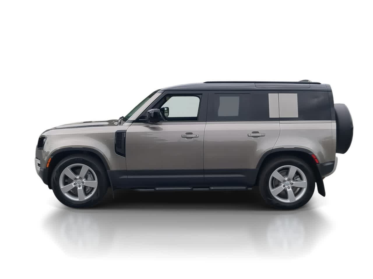 Certified 2025 Land Rover Defender 110 S AWD/4WD image 5