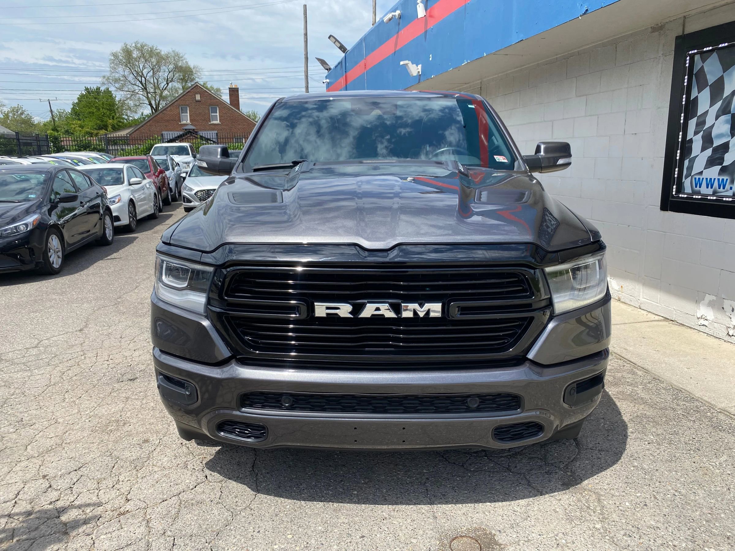 Used 2022 RAM 1500 Laramie w/ Sport Appearance Package image 5