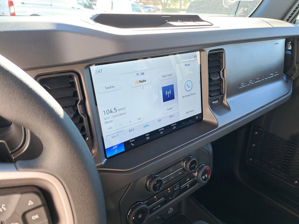 New 2025 Ford Bronco 4-Door image 10