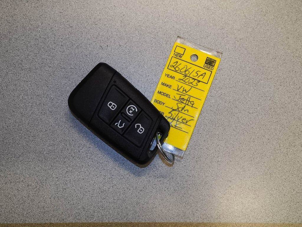 Used 2023 Volkswagen Jetta SE FWD image 37