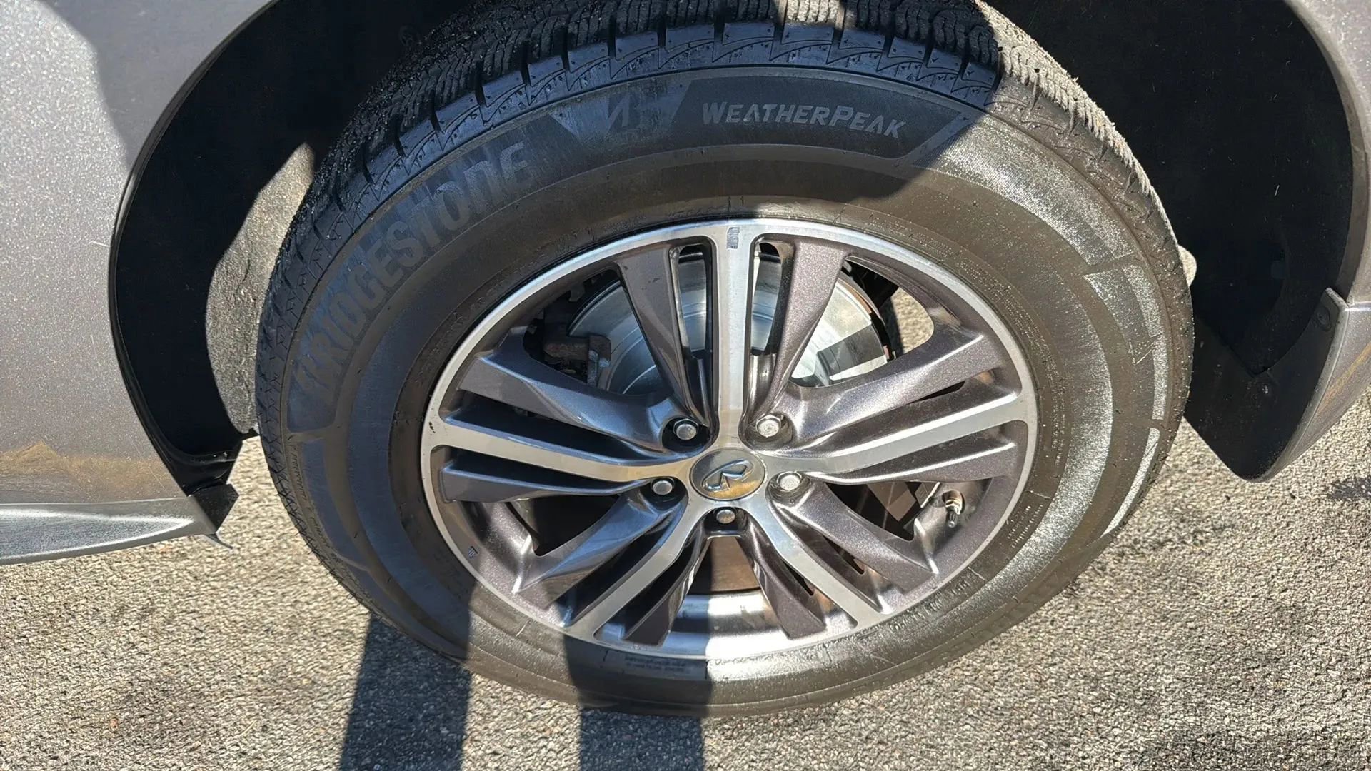 Used 2019 INFINITI QX60 Luxe w/ Essential Package image 9