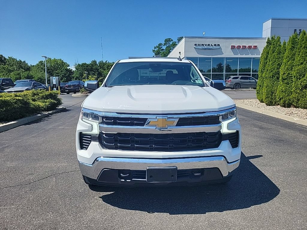Used 2022 Chevrolet Silverado 1500 LT AWD/4WD image 9