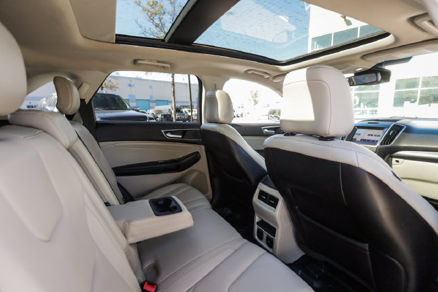 Used 2020 Ford Edge Titanium AWD/4WD image 62