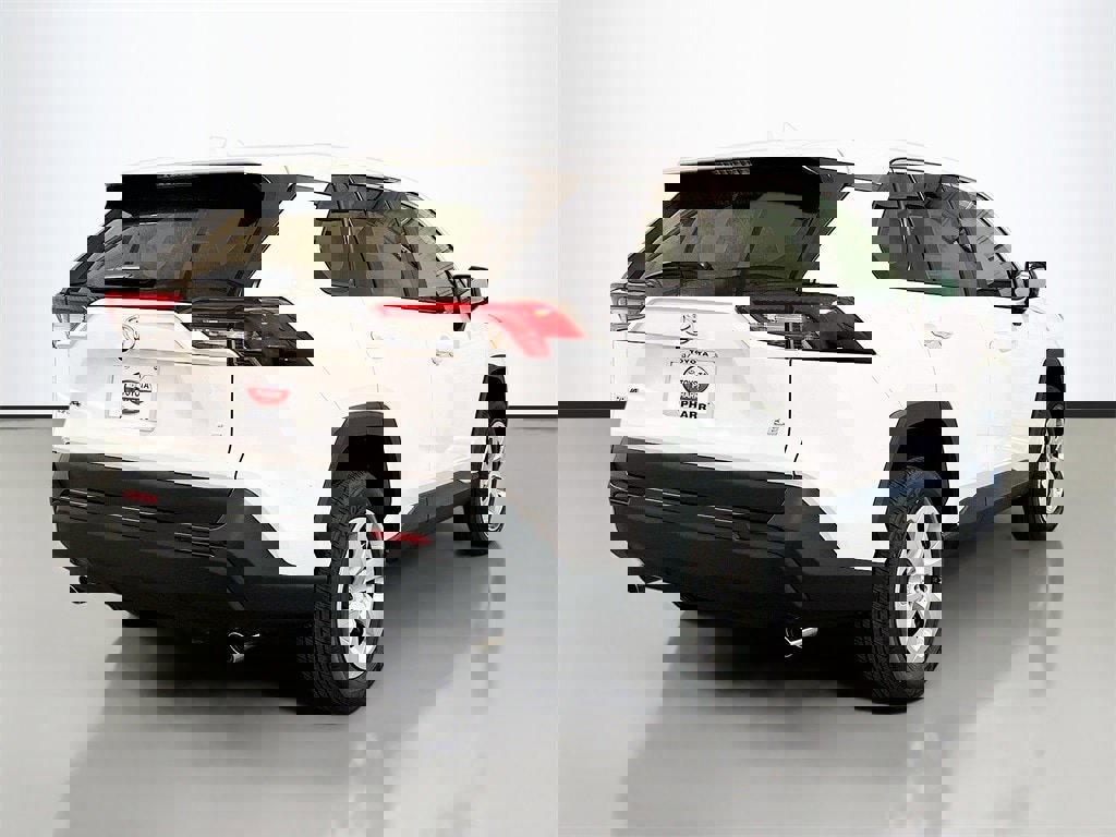 New 2025 Toyota RAV4 LE image 4