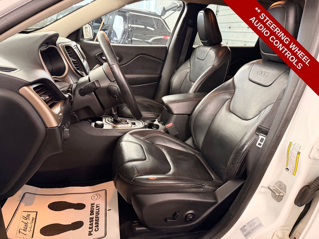 Used 2016 Jeep Cherokee Latitude w/ North All-Season Group image 11