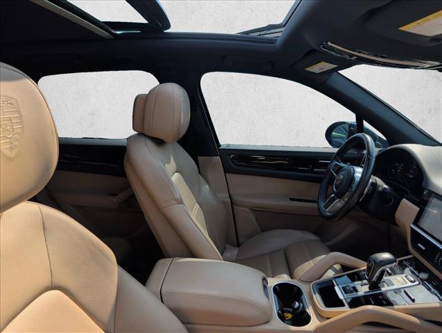 Used 2020 Porsche Cayenne AWD/4WD image 22