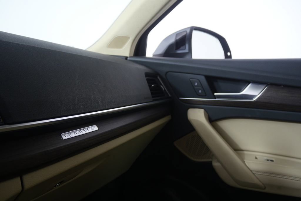 Used 2022 Audi Q5 2.0T Premium Plus w/ Premium Plus Package image 24