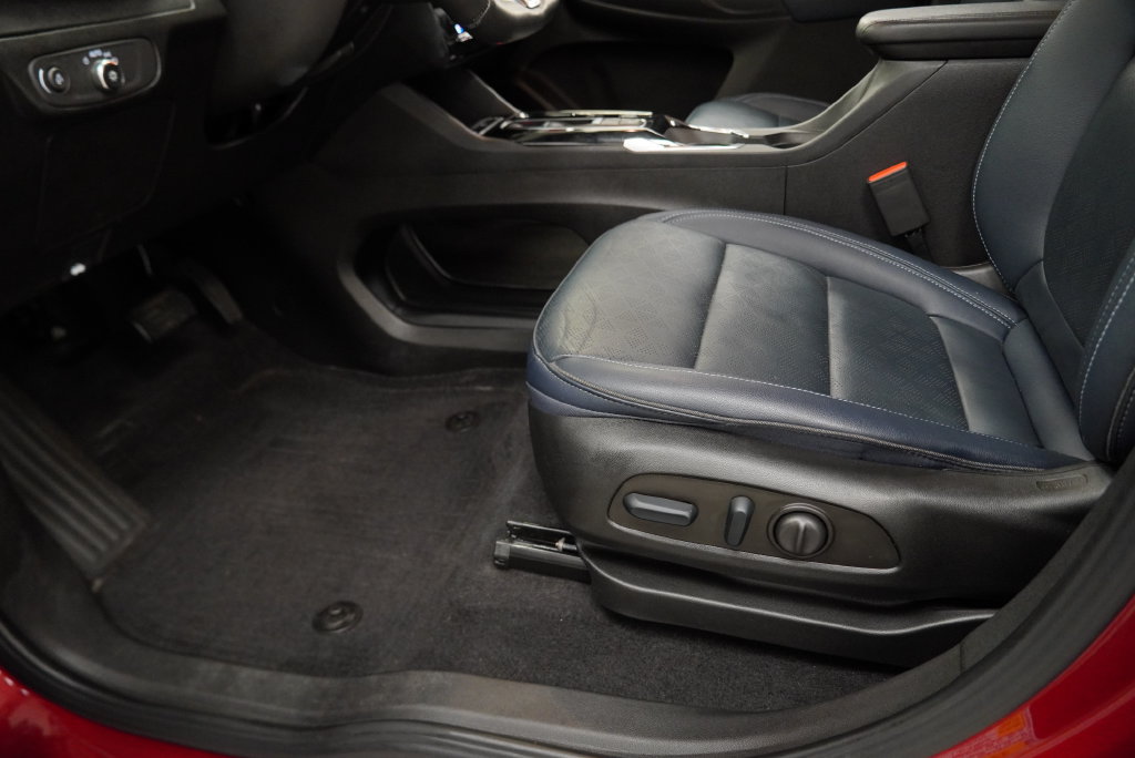 Certified 2023 Chevrolet Bolt EUV Premier FWD image 32
