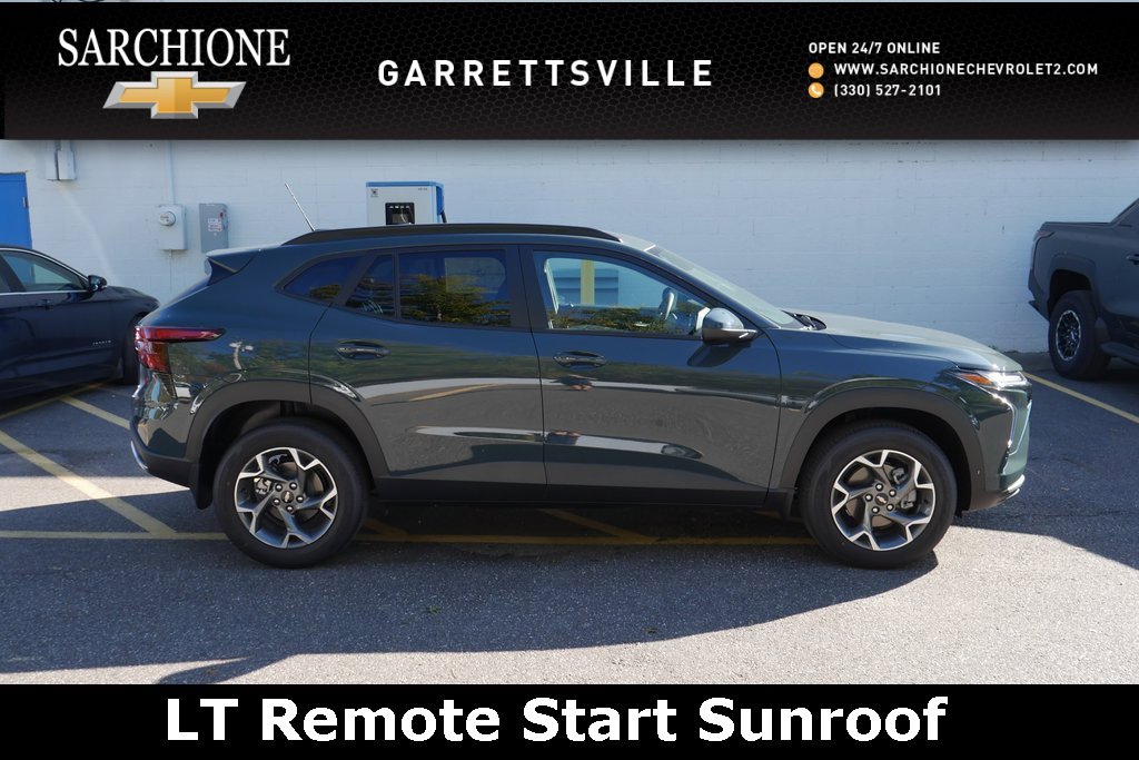 New 2025 Chevrolet Trax LT w/ Sunroof Package