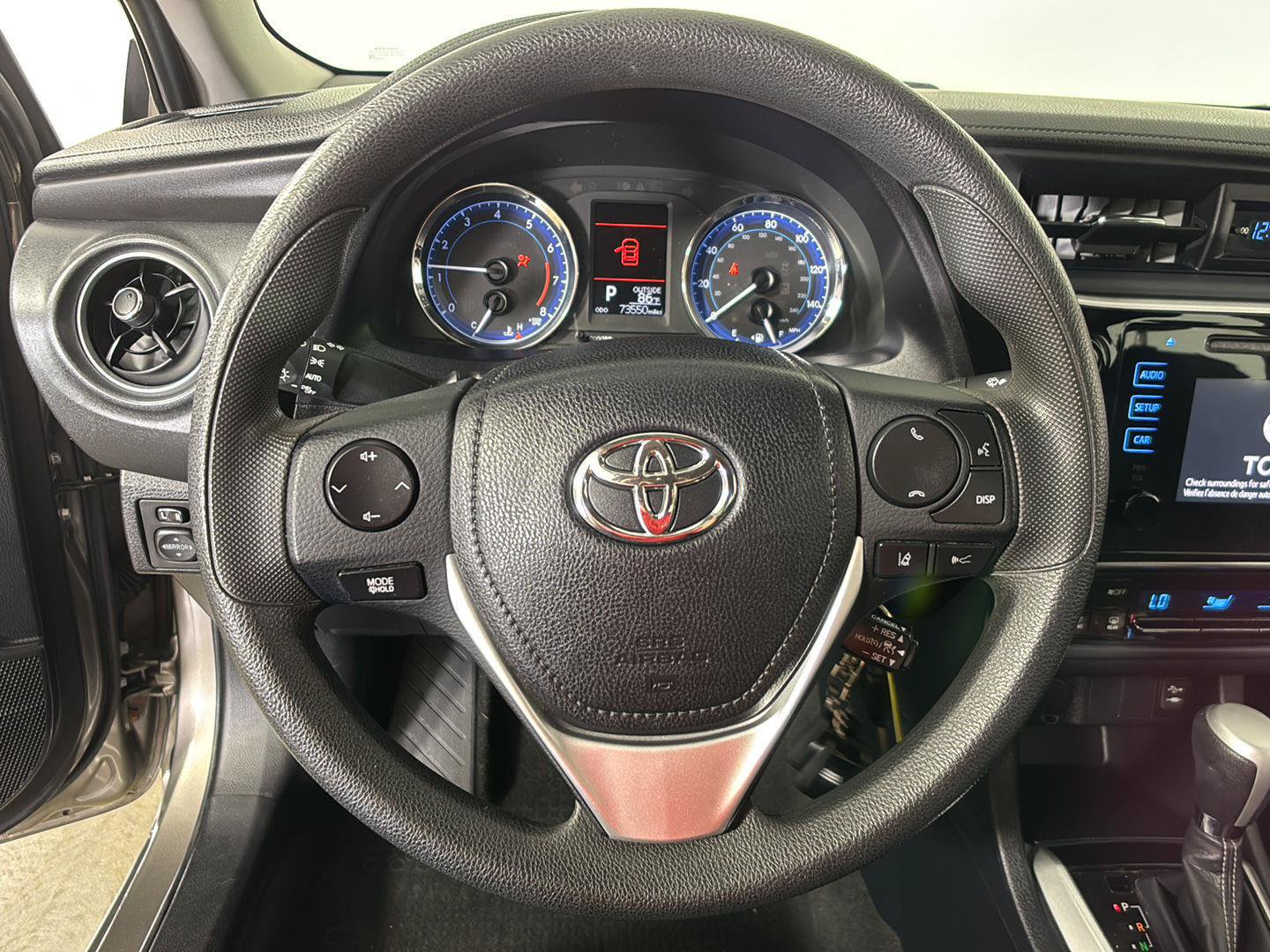 Used 2018 Toyota Corolla LE FWD image 24