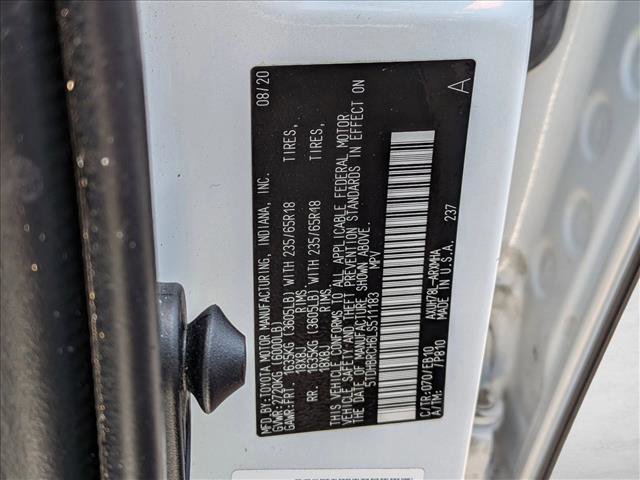 Used 2020 Toyota Highlander XLE AWD/4WD image 25