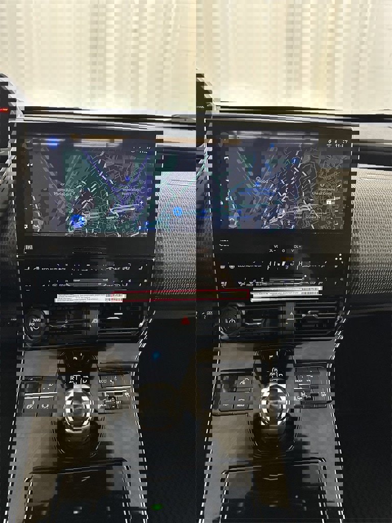 Used 2023 Toyota bZ4X Limited image 22