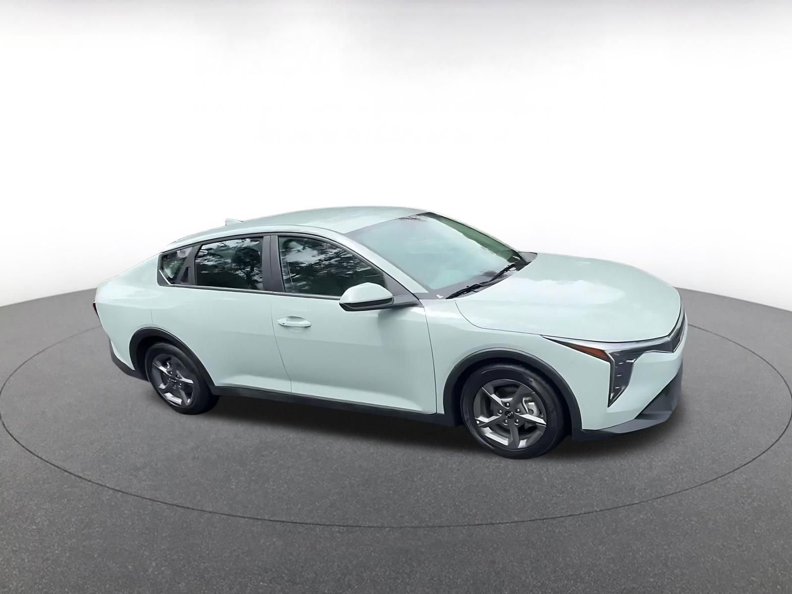 Used 2025 Kia K4 FWD video 2