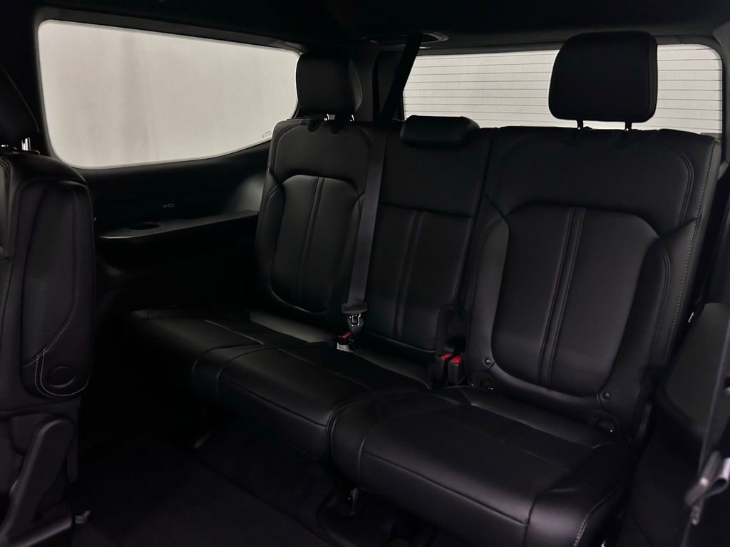 New 2026 Jeep Grand Wagoneer 4WD image 13